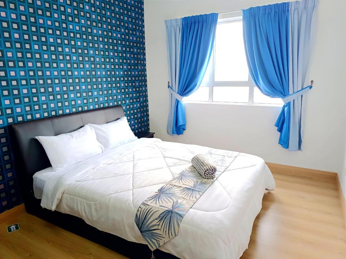 D'Luna Homestay Terengganu Sea View / Drawbrige View / Near Hsnz, Ktcc, Drawbrige クアラ・トレンガヌ エクステリア 写真