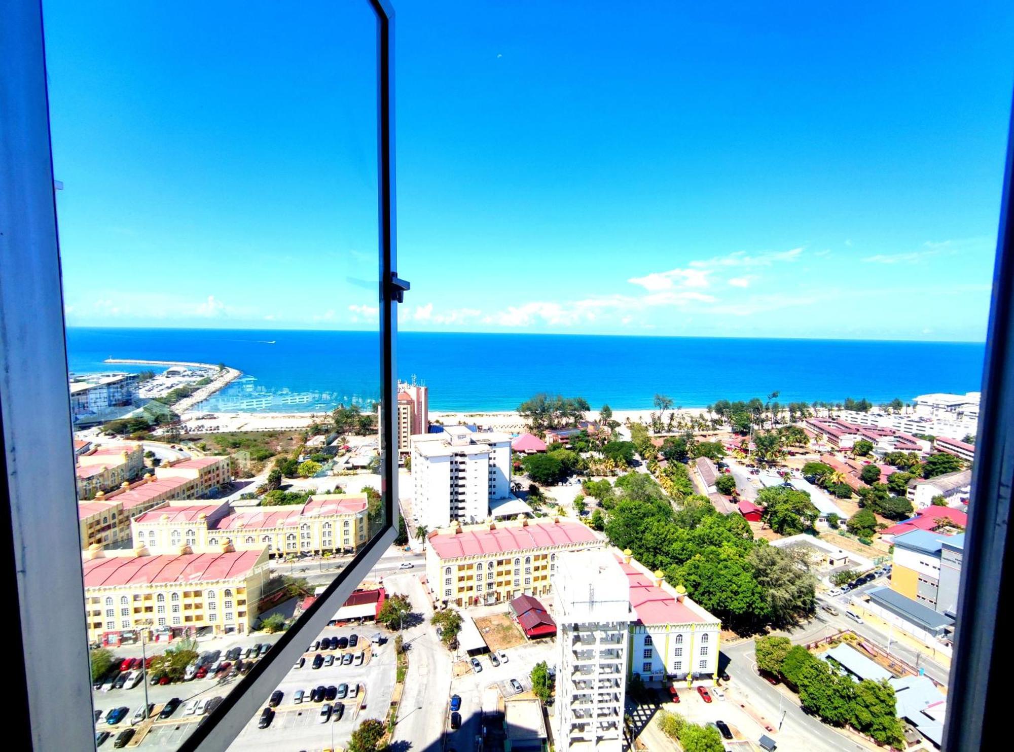 D'Luna Homestay Terengganu Sea View / Drawbrige View / Near Hsnz, Ktcc, Drawbrige クアラ・トレンガヌ エクステリア 写真